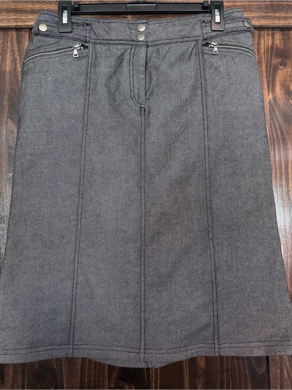 Express Gray Midi A-Line Skirt with Zip Accents